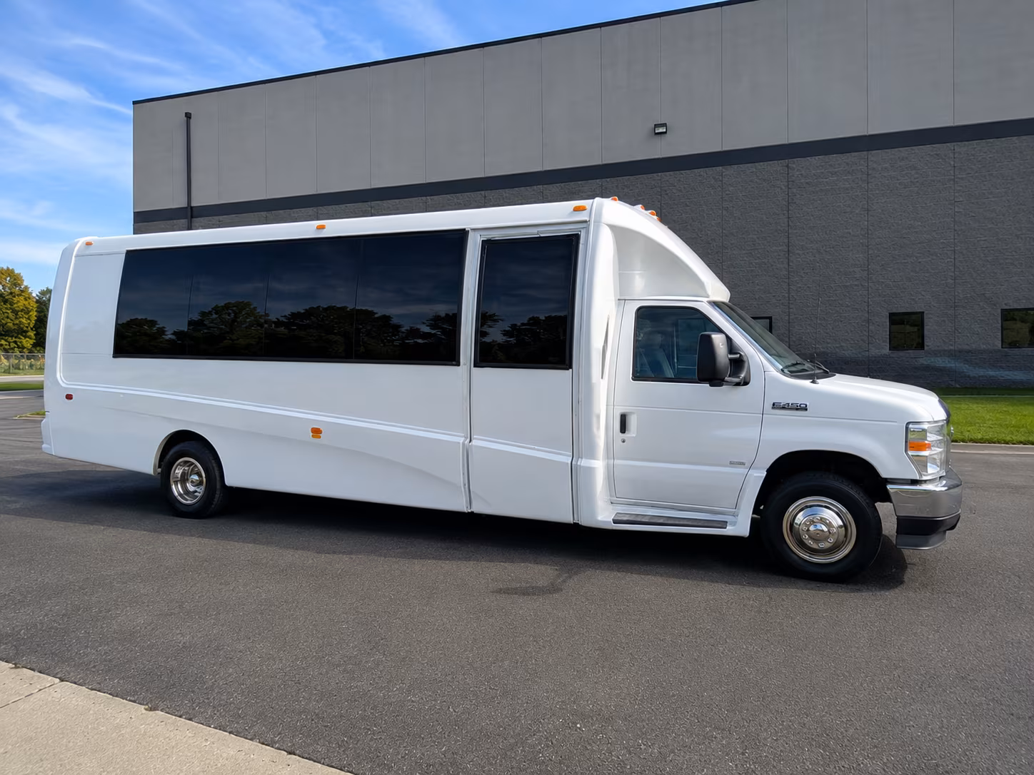 chapelhillcharterbuscompany com is how triangle fans travel to away games together