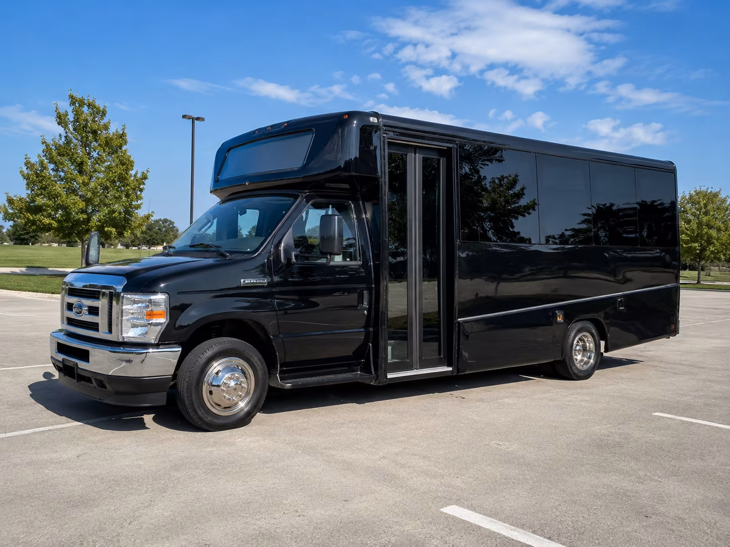 raleigh short and long distance charter bus rentals for raleigh school groups