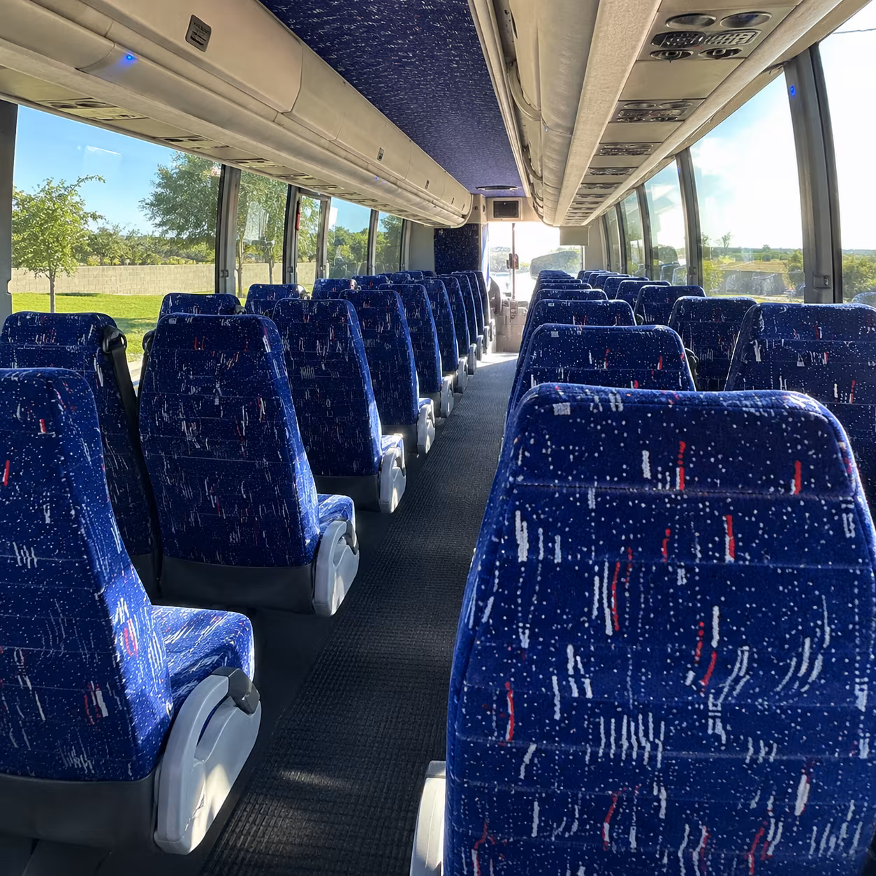 shuttle your team between chapel hill and research triangle park with ease